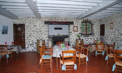 Au Bon Coin Hotel Lurbe-Saint-Christau Eksteriør billede