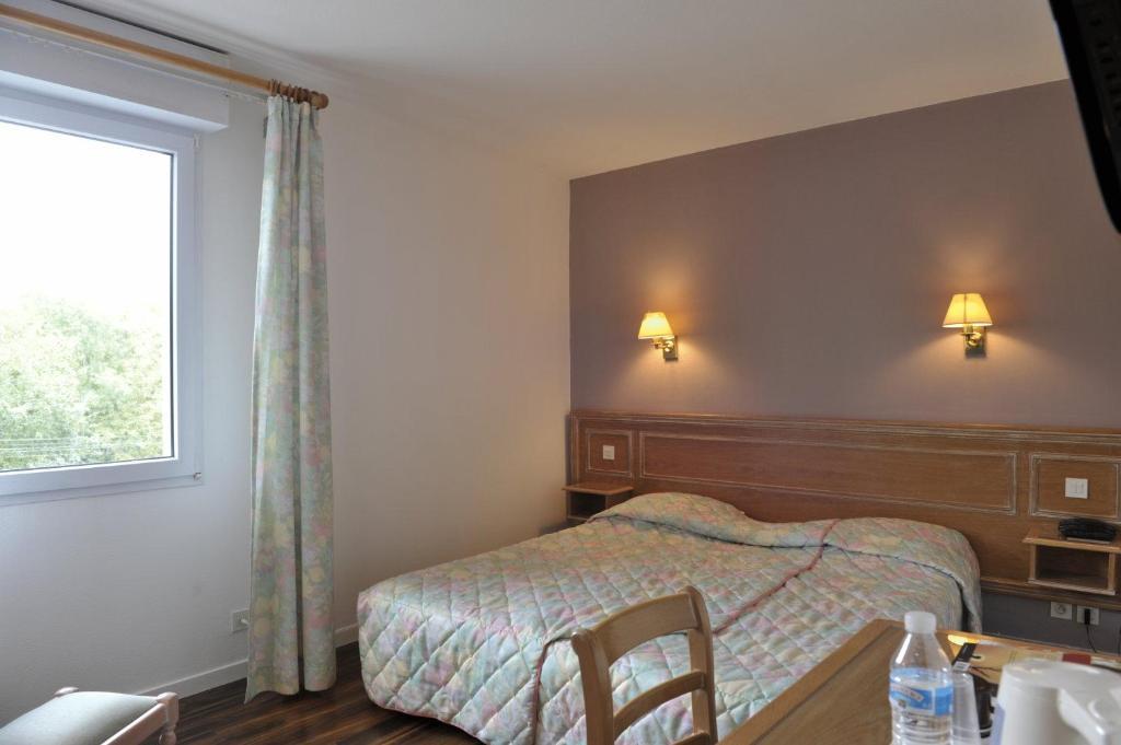 Au Bon Coin Hotel Lurbe-Saint-Christau Eksteriør billede